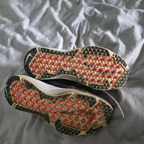 Big Girls softball turf shoes Nike size 4 - Picture 3 of 5